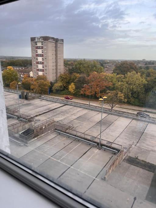 The Serviced Accommodations Гарлоу Екстер'єр фото