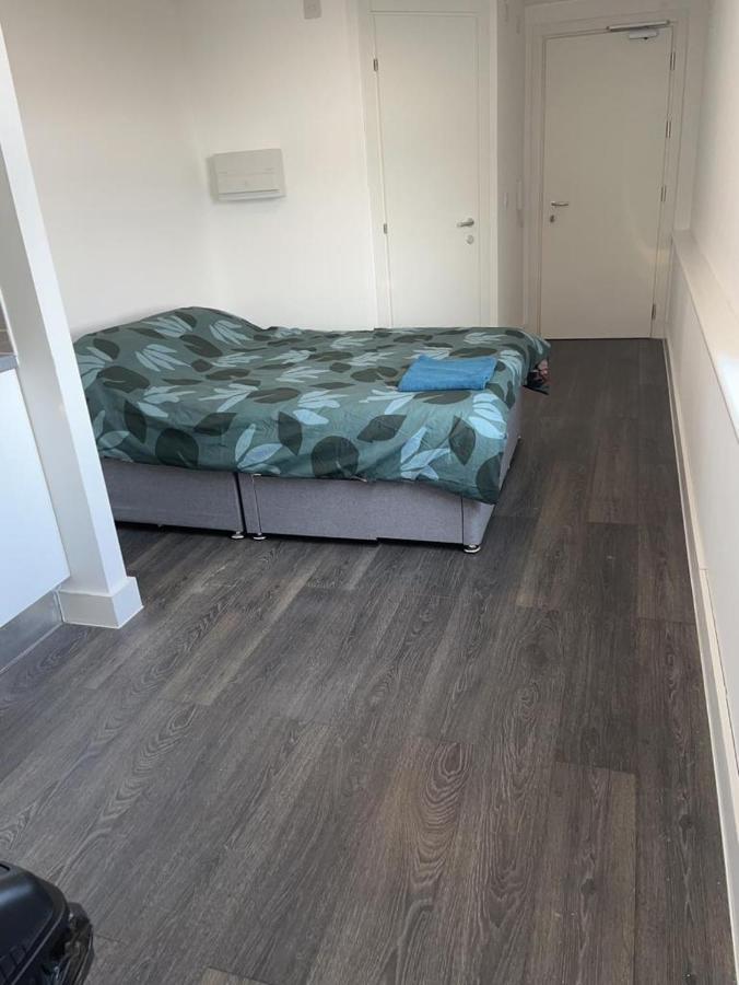 The Serviced Accommodations Гарлоу Екстер'єр фото